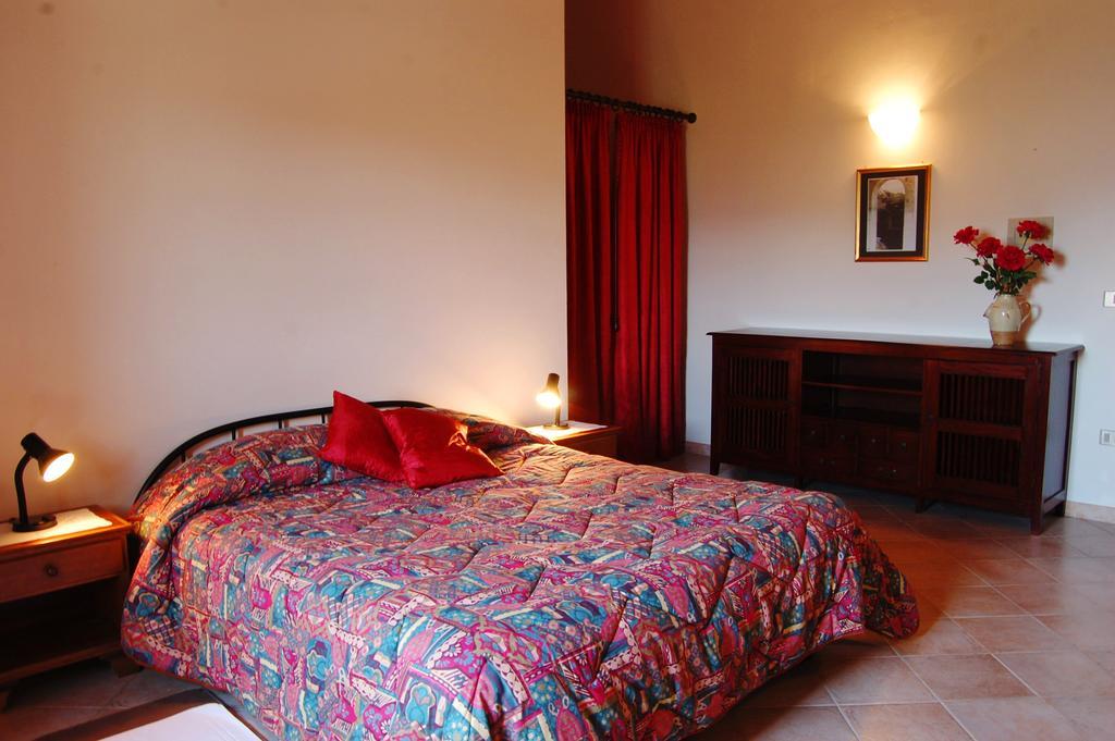 Aparthotel Le Valli à Pomarance Chambre photo